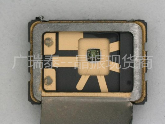 你一定沒(méi)見(jiàn)過(guò)石英振蕩器內(nèi)部長(zhǎng)什么樣子？